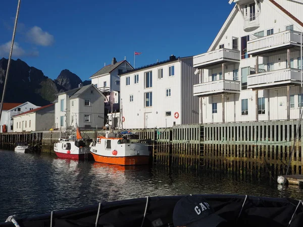 Zobacz morskich w Norwegii. Jacht. Norweski fiord. — Zdjęcie stockowe