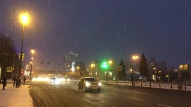 Mosksvskiy Prospekt, kış, kar. Rusya, Saint-Petersburg, 26 Ekim 2016 