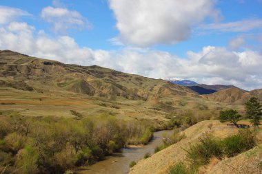 nehir, dağlar, güzel gökyüzü