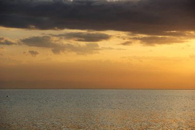 Akdeniz, sabahın erken saatlerinde, gökyüzü, pembe ve turuncu ışıltı, renk, arka plan, duvar kağıdı cümbüşü güzel doğal renkler harika güzel şafak