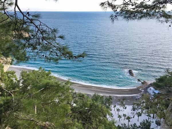 Magnifique Baie Près Montagne Une Petite Plage Avec Eau Turquoise — Photo