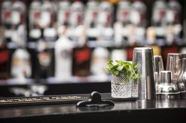 Klasik bar counter