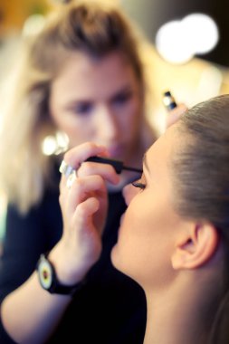 rimel uygulamak makyaj sanatçısı