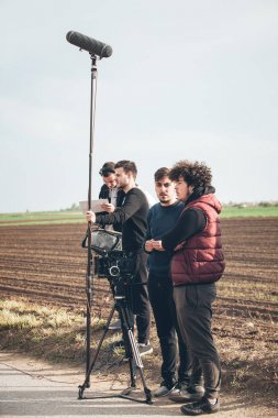 Sahne. Film sahnesi açık filme film ekibi