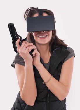 Kadın oyun Vr vr gözlük ve silah ile shooter oyunu