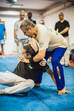 Avi Nardia Kapap Krav Maga sokak kendini savunma seminer Belgrad