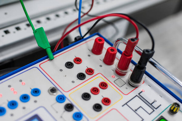 Оборудование для тестирования реле. Реле и проверка защиты
