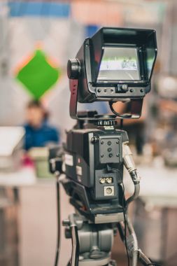 Sahne. İnce tabaka fotoğraf makinesi