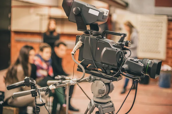 Detrás de escena. Cámara de cine — Foto de Stock