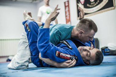 Usta eğitmen Avi Nardia Bjj yer savaşını anlatıyor