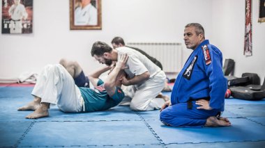 Usta eğitmen Avi Nardia Bjj yer savaşını anlatıyor