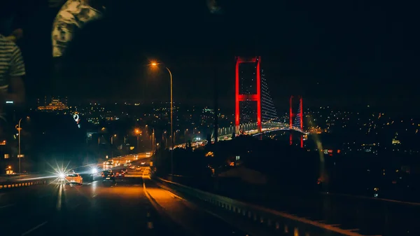 Abstrakte Innenansicht Des Nachtverkehrs Auf Der Bosporus Brücke Istanbul Die — Stockfoto