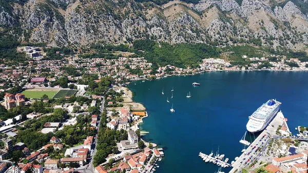 Bela paisagem urbana de Kotor Montenegro Imagens Royalty-Free