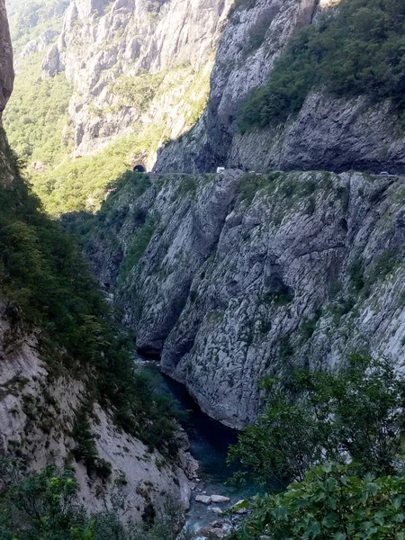 Morača kaňon v Černé hoře — Stock fotografie