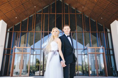 arka plan cam pencereler üzerinde düğün fotoğraf çekimi