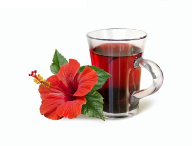 Kırmızı hibiscus çay içecek ve beyaz arka plan üzerinde izole çiçek