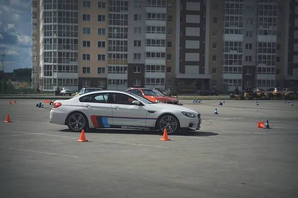 Publicidade Bmw Moscou 2018 Demonstração Modelo Carro Carros Pista Teste — Fotografia de Stock