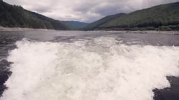 Conceito Navegação Relaxante Mar Salpicos Água Azul Mar Close — Vídeo de Stock