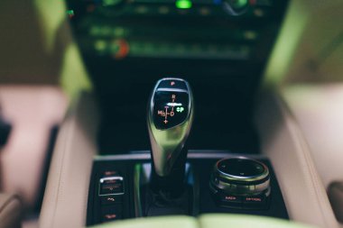 Bmw otomobil reklamları, Moskova, 1.11.2018: kontrol paneli, araba içi