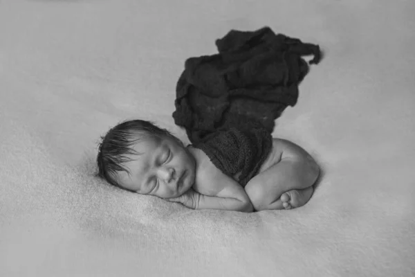 Concept Healthy Lifestyle Ivf Newborn Baby Sleeps Blanket Copy Space — Stock Photo, Image
