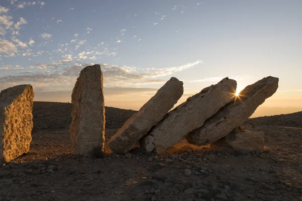 Negev Çölü, İsrail - 20 Aralık 2016: Anıt ero yukarıda