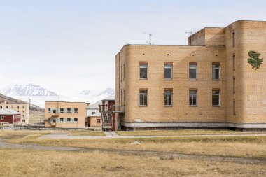 Terk edilmiş Rus maden kasabası Svalbard Pyramiden