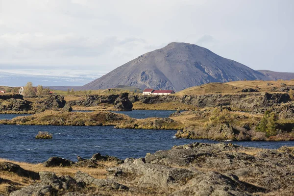 Paesaggio di Myvatn in Islanda durante l'autunno — Foto Stock