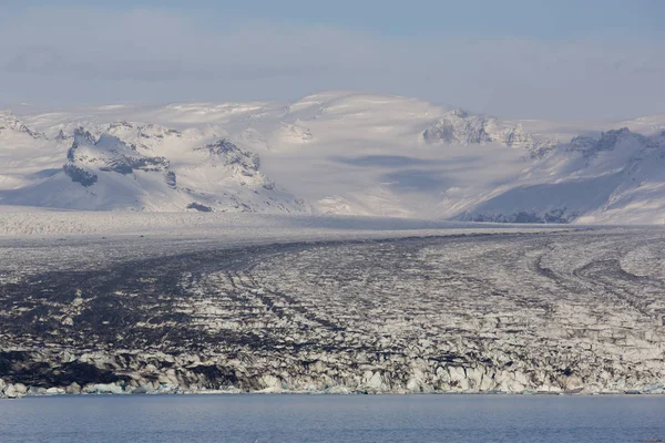 Impresionante glaciar Vatnajokull y montañas en Islandia —  Fotos de Stock