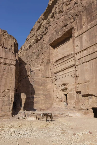 Tumba en Petra, Jordania — Foto de Stock