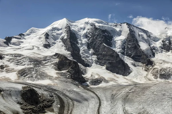 Mountain Range Diavolezza in the Swiss alps, Engadin, Graubunden, Switzerland — Stock Photo, Image