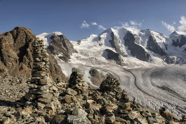 Mountain Range Diavolezza in the Swiss alps, Engadin, Graubunden, Switzerland — Stock Photo, Image