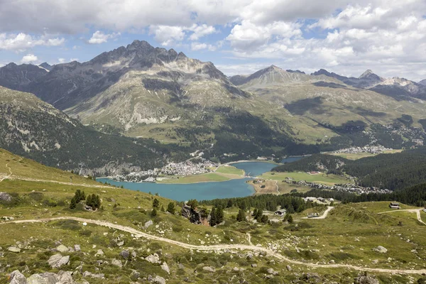 Valley of the beautiful Engadin with lake silvaplana, Graubunden — Stock Photo, Image