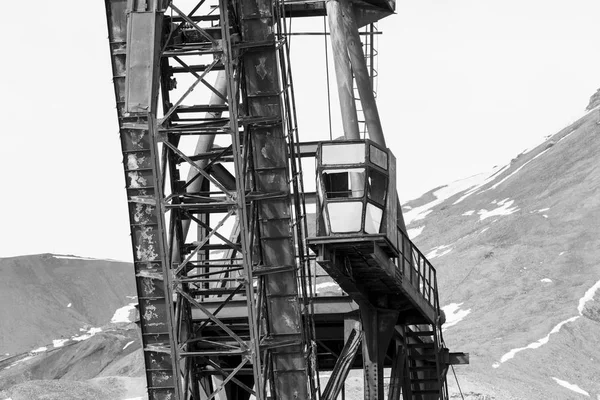 Opuštěné ruské hornické město destinaci Longyearbyen v Svalbard, Špicberky, Norsko — Stock fotografie