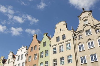 Dlugi Targ Meydanı Gdansk, Danzig, Polonya eski evleri
