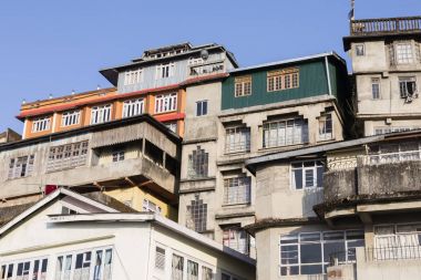 Geleneksel evleri Batı bengal, Hindistan Darjeeling şehrin görünümünü