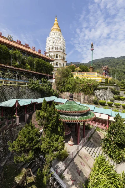 Penang, Malajzia, December 20-2017: Buddhista templom Kek Lok Si — Stock Fotó