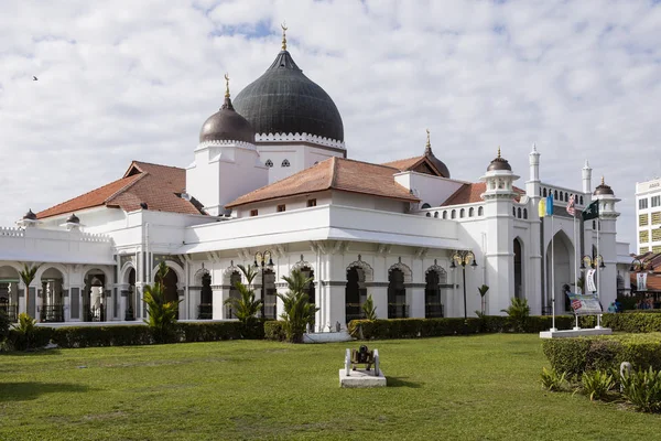 Georgetown, Malezja, 19 grudnia 2017: Widok z zewnątrz Masjid Kapitan Keling, Penang — Zdjęcie stockowe