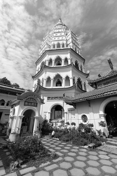 Boeddhistische tempel Kek Lok Si met pagode in Penang, Maleisië — Stockfoto