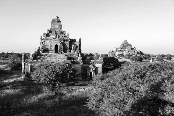 Δύο αρχαίες παγόδες Bagan, Μιανμάρ — Φωτογραφία Αρχείου