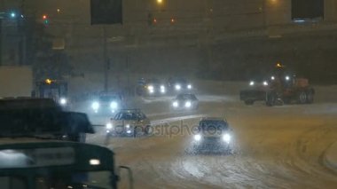 Büyük yol makineleri, kar kaldırma makineleri, Ekskavatör Kepçe desteklenmektedir