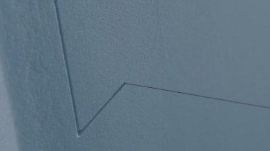 Köpük plastik üçboyutlu figürler oluşturma işlemi.