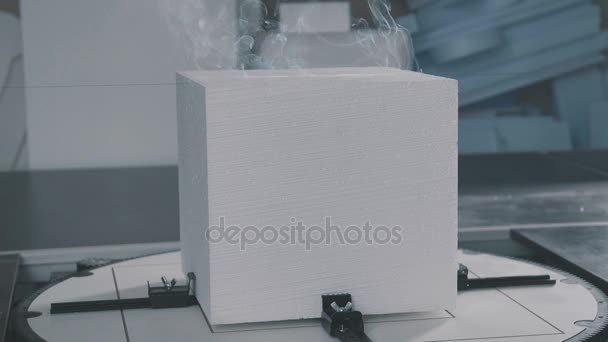 Process of creating volumetric figures. Cube of expanded polystyrene — Stock Video