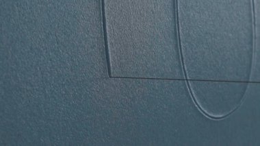 Köpük plastik üçboyutlu figürler oluşturma işlemi.