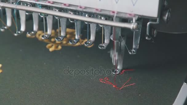 Textile embroidery machine in Garment Manufacturers. — Stock Video