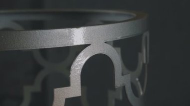 Metalden yapılmış Dekoratif metal işleme ve Ajur ürünleri.