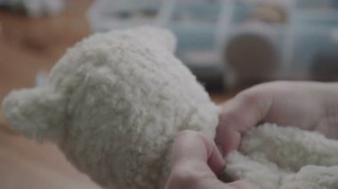 İş ayrıntıları: eski moda tarzı zanaat oyuncak. Oyuncak ayı