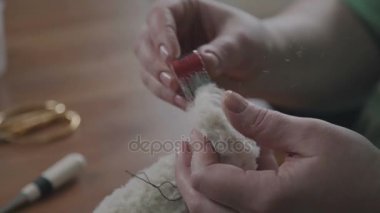 Özel iş kavramı. Ayrıntılar ve yumuşak peluş oyuncak unsurları