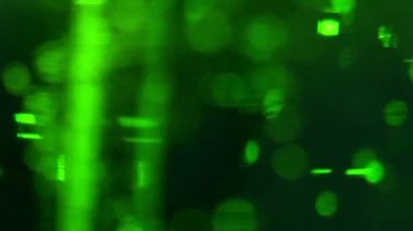 İn vitro: sıvı kimyasal konteyner ekstra yakın çekim.