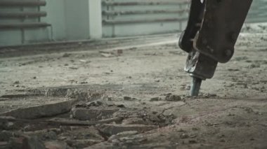 Özel ekipman ile iş onarın. Sondaj. Hiçbir insan