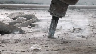 Beton kapak kırma için profesyonel elektrikli araçlar.
